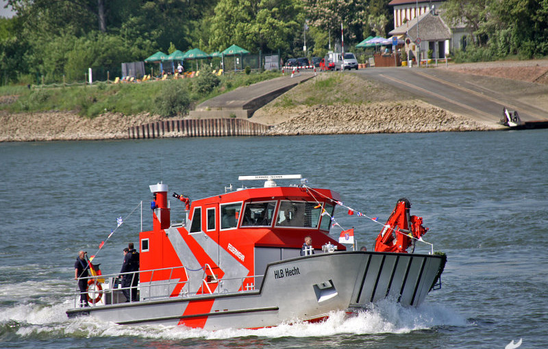Neues Hilfeleistungs-Löschboot in Gernsheim